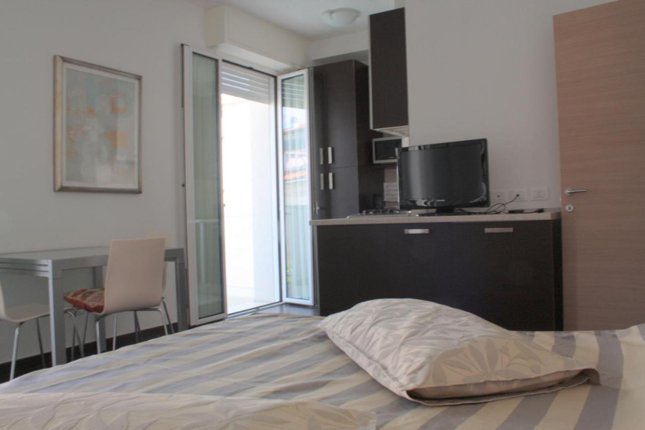 Casa Vacanze Aurora Centro ريميني المظهر الخارجي الصورة