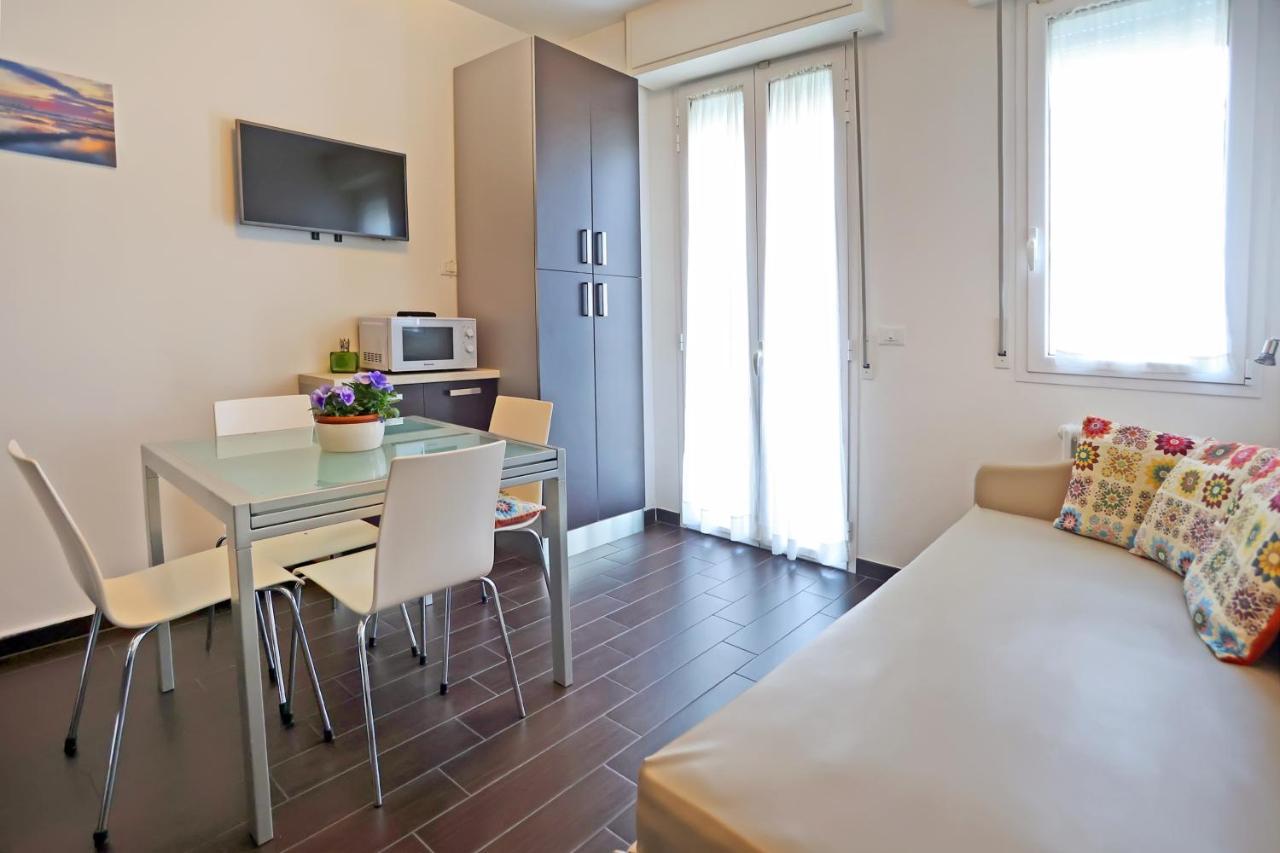 Casa Vacanze Aurora Centro ريميني المظهر الخارجي الصورة