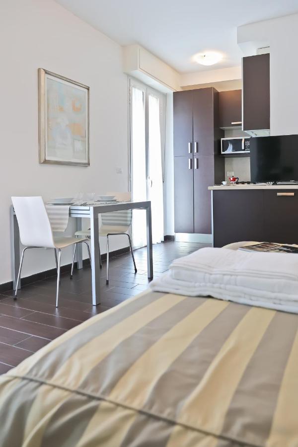 Casa Vacanze Aurora Centro ريميني المظهر الخارجي الصورة